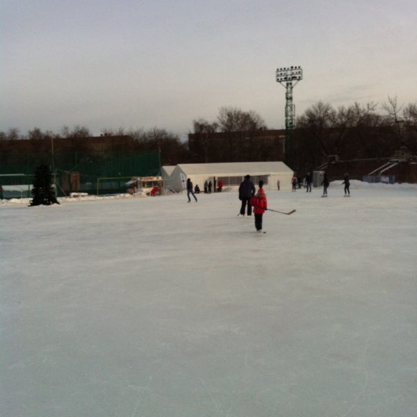 Каток локомотив москва