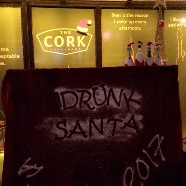 Снимок сделан в The Cork Gastro Pub пользователем Mert D. 12/31/2016