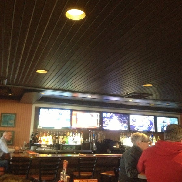Photo taken at Chili&#39;s Grill &amp; Bar by Kevin W. on 4/21/2013