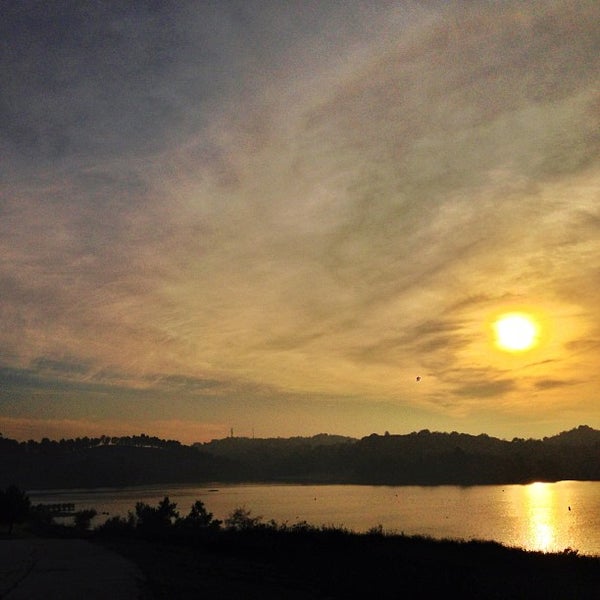 Photos at Puddingstone Lake 4 tips from 493 visitors