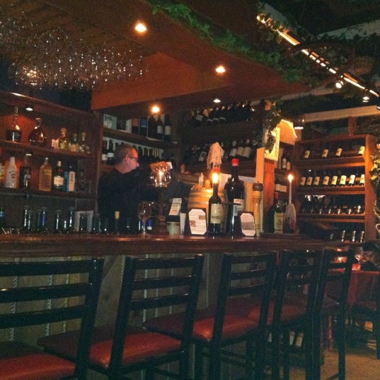 10/30/2012 tarihinde Teresa T.ziyaretçi tarafından Cafe Gabbiano'de çekilen fotoğraf