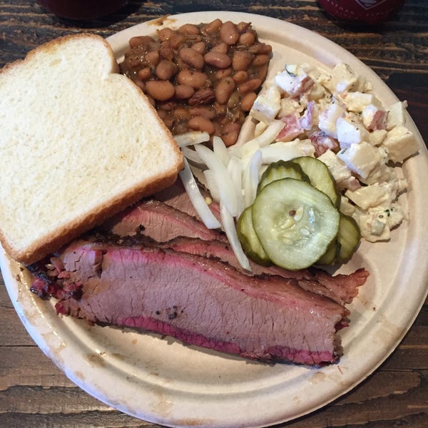 Photo taken at Little Miss BBQ by Jae M. on 3/24/2016