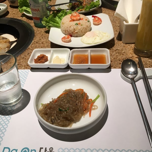 8/6/2016 tarihinde Najeeha F.ziyaretçi tarafından Da On Fine Korean Cuisine'de çekilen fotoğraf