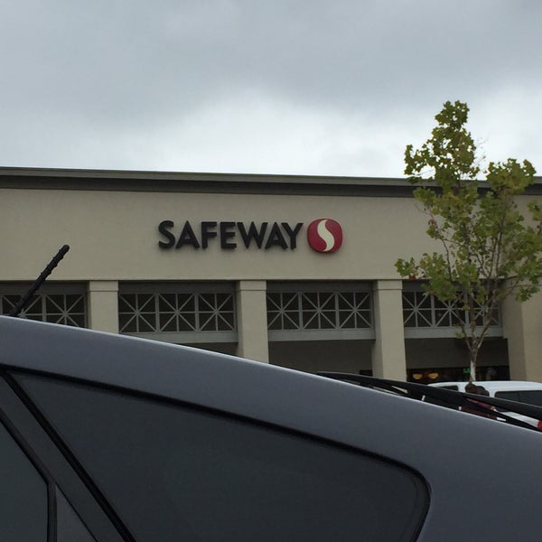 Safeway Grocery Store in Santa Rosa