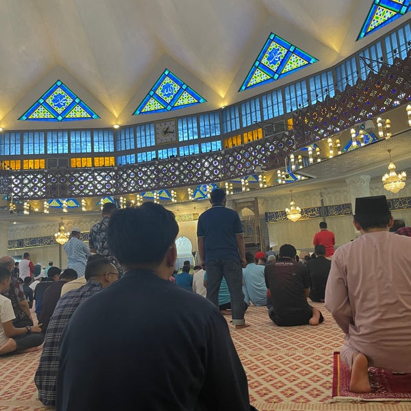 Photo prise au Masjid Negara Malaysia par Azrai H. le5/19/2023