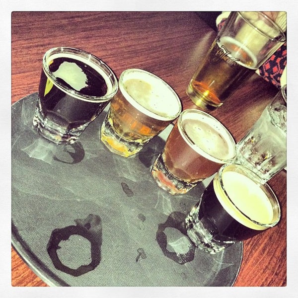 Kings Table 2348 Grange Hall Rd