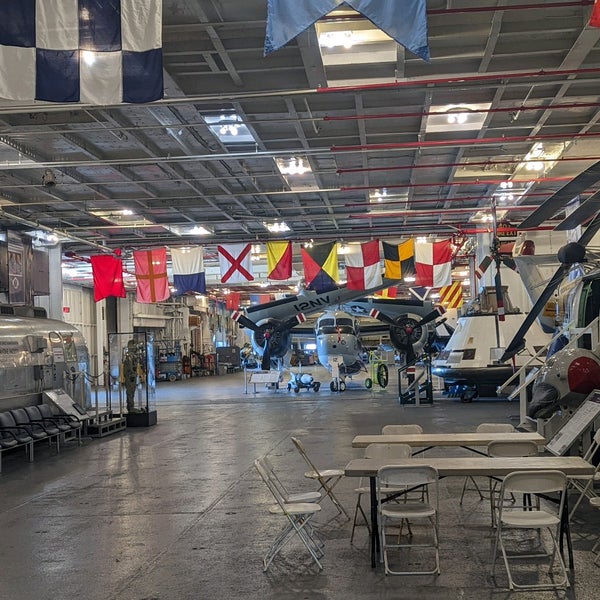 8/6/2022에 John L.님이 USS Hornet - Sea, Air and Space Museum에서 찍은 사진