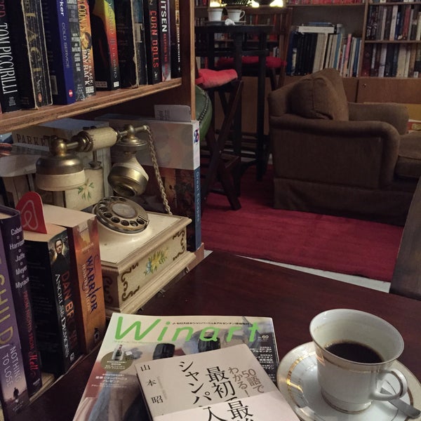 รูปภาพถ่ายที่ The Reading Room โดย Ryota K. เมื่อ 9/13/2015