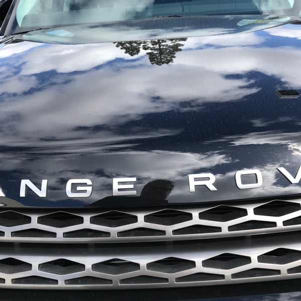 Photo prise au Jaguar / Land Rover par Trevor C. le6/11/2017