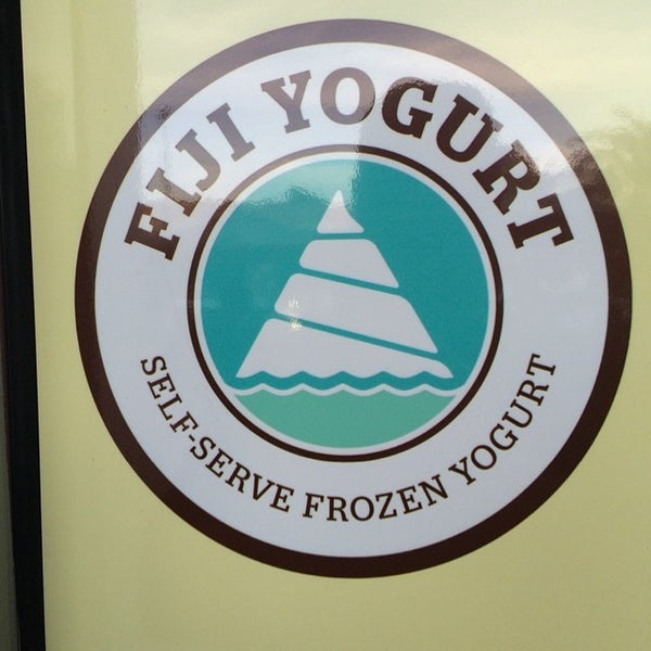 Photo prise au Fiji Yogurt par Mike le6/15/2014