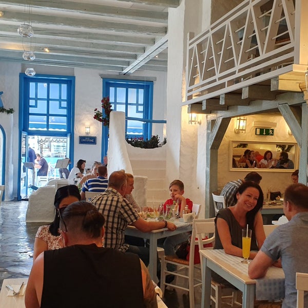 Photo taken at Taverna Dionysos by Tomislav B. on 6/2/2019