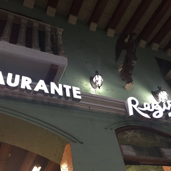 Photo taken at Restaurant Bar Regis by Benito R. on 8/11/2015