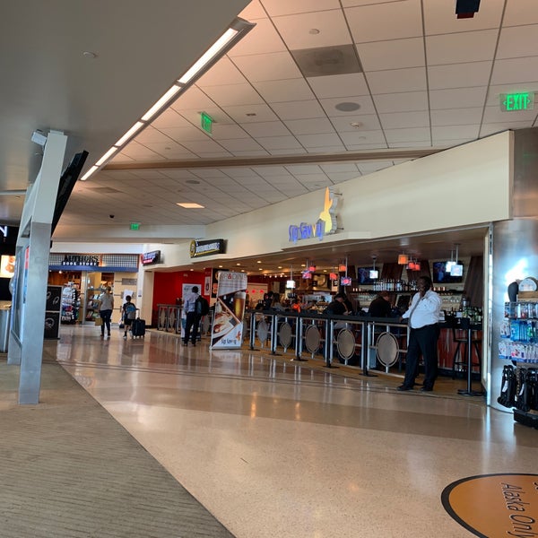 Foto scattata a San Jose Mineta International Airport (SJC) da SooFab il 6/29/2019