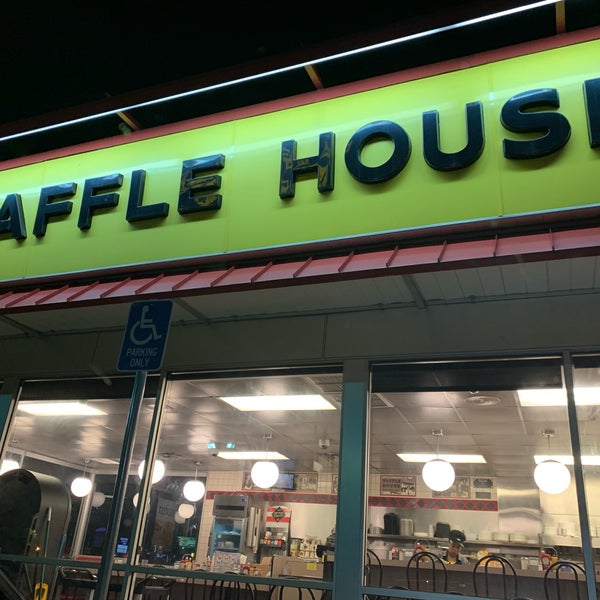 Waffle House Breakfast Spot in Kennesaw