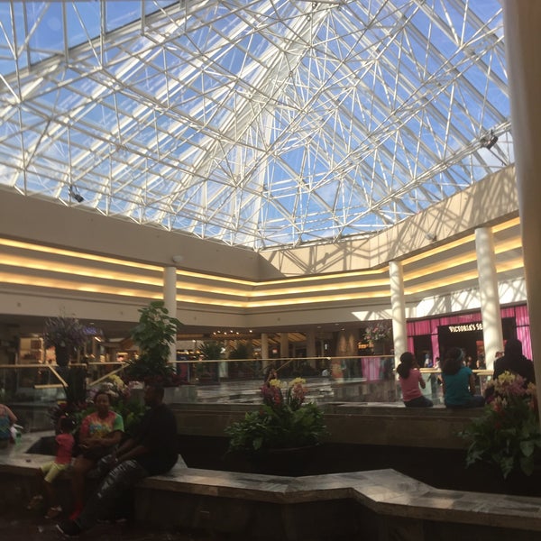 Vey nice mall, plenty of shopping options. The layout is good with food court in the middle.
