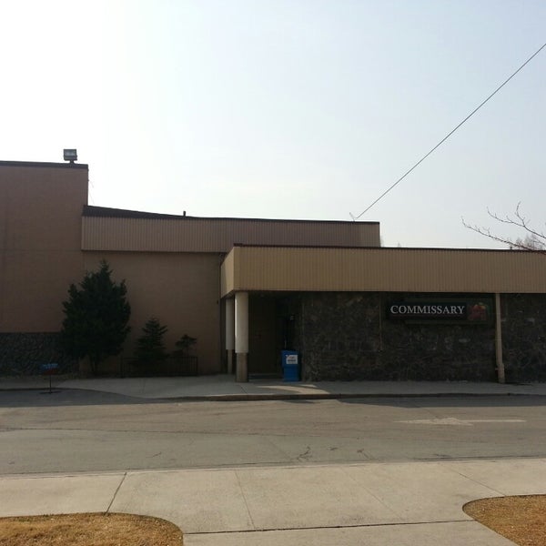 osan air base commissary hours