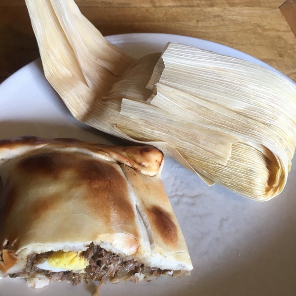 Jumbo Empanadas Kensington Market 27 tips