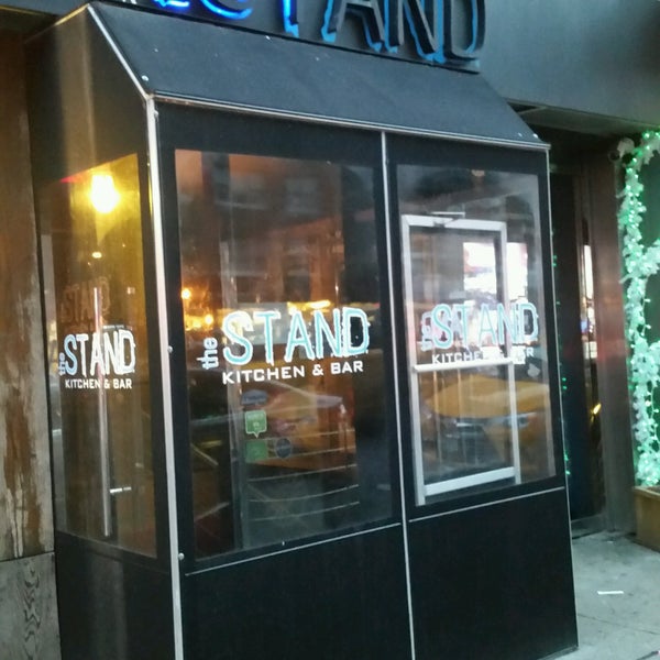 3/1/2017에 Phil a.님이 The Stand Restaurant &amp; Comedy Club에서 찍은 사진