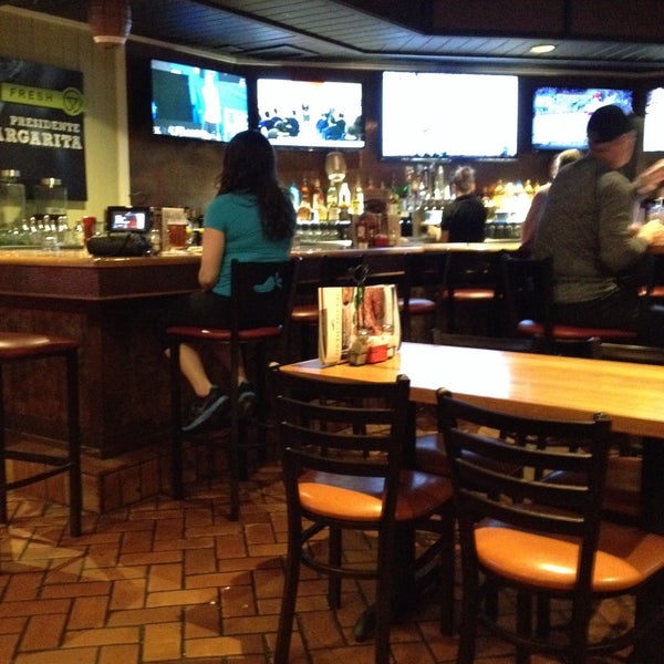 Photo taken at Chili&#39;s Grill &amp; Bar by Harley A. on 2/6/2015