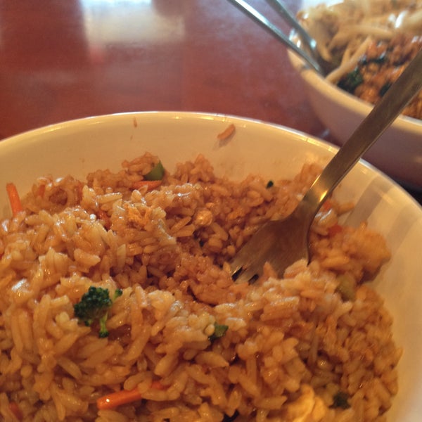 Photo taken at Pei Wei by Harley A. on 2/13/2015