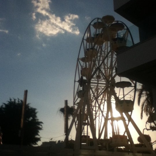 Луна парк Оазис. Oasis Luna Park. Oasis Lunapark Limassol Tower.