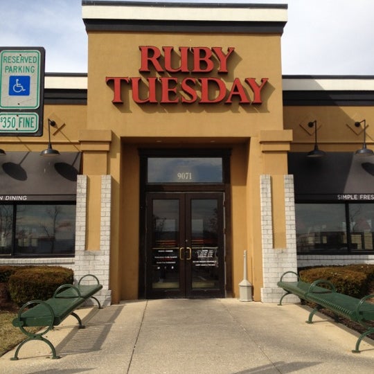 Ruby Tuesday (Now Closed) - 9071 Snowden River Pkwy