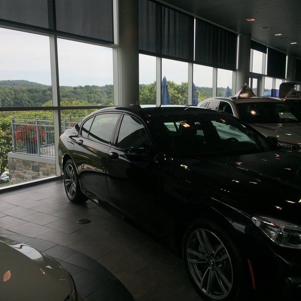 BMW Mt. Kisco Auto Dealership in Mount Kisco