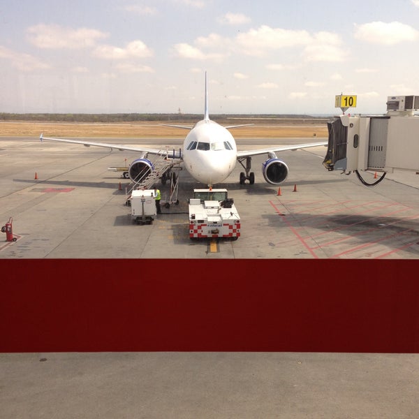 4/26/2013에 Jonás O.님이 몬테레이 국제공항 (MTY)에서 찍은 사진