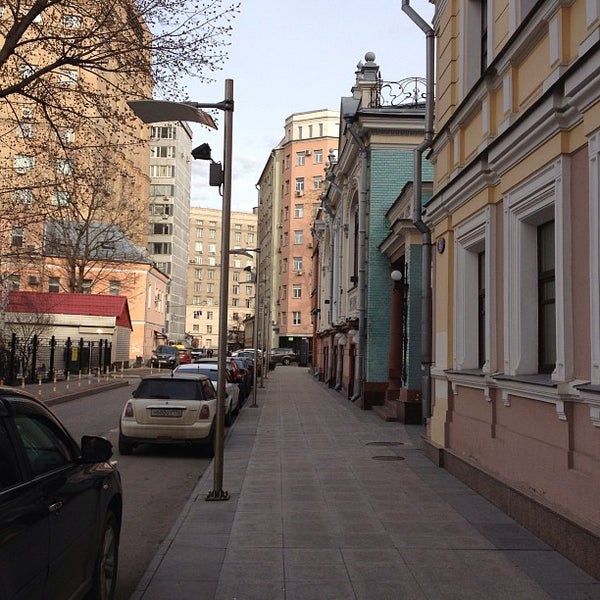 Москва средний овчинниковский переулок. Средняя Овчинниковская 3. Средний Овчинниковский пер., 3. Москва, средний Овчинниковский переулок, дом 1, стр. 1. Средний Овчинниковский переулок 12.