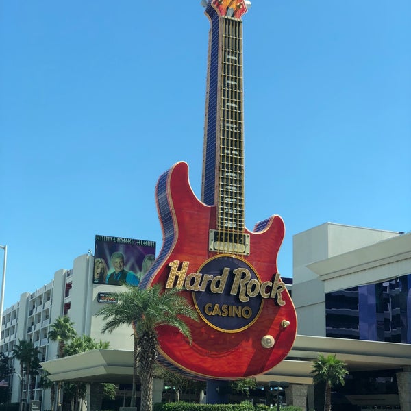 Снимок сделан в Hard Rock Hotel &amp; Casino Biloxi пользователем Tina 9/17/2018