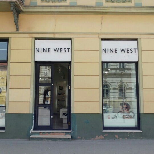 nine west shoe store near me