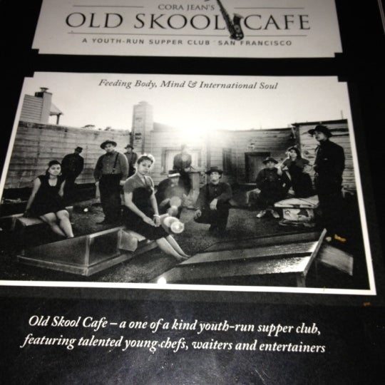 Снимок сделан в Old Skool Cafe пользователем KaRiM O. 12/15/2012