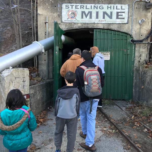 Photo taken at Sterling Hill Mine Tour &amp; Museum by Shannon V. on 11/13/2017