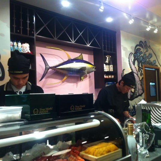 Photo taken at Sushi Ichimoto by Mike O. on 11/24/2012