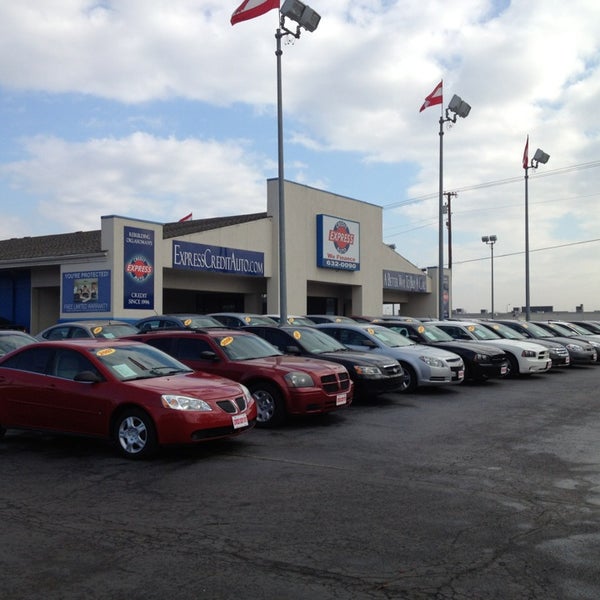 Express Credit Auto Southside Supercenter 1 W I 240 Service Rd