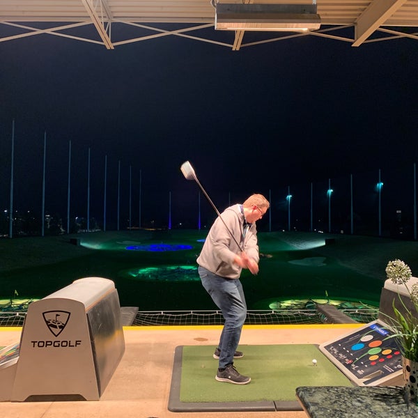 Foto scattata a Topgolf da Kevin K. il 11/8/2019