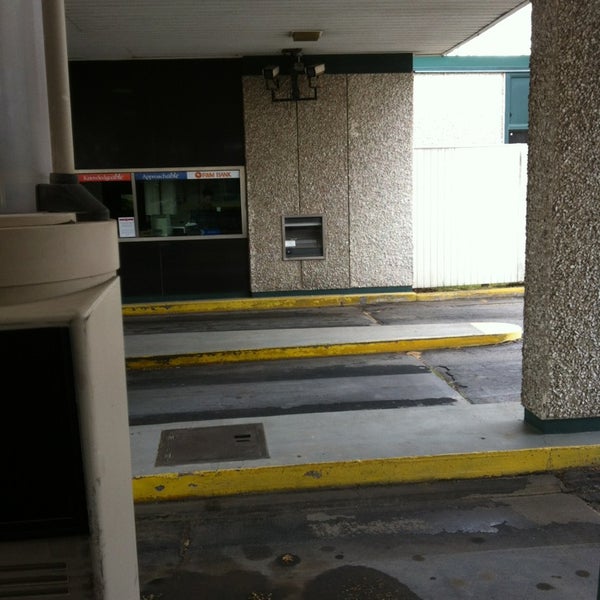 F M Bank Building In Tulsa