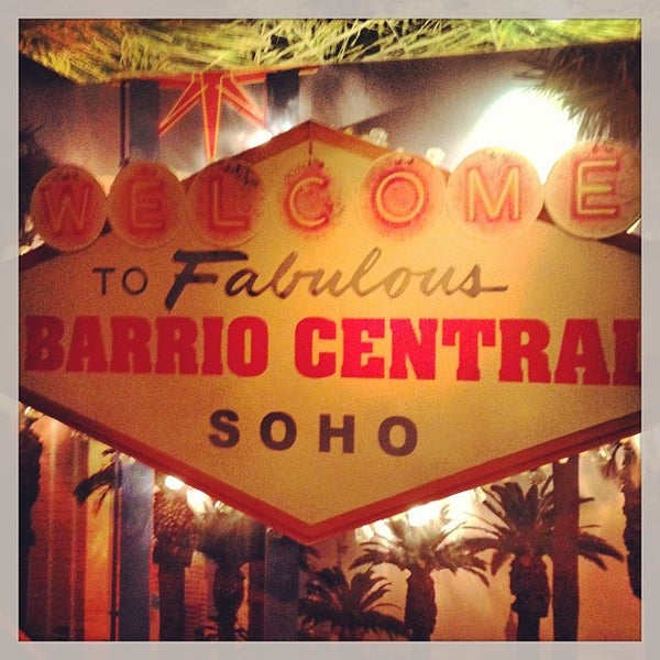 รูปภาพถ่ายที่ Barrio Soho โดย Nick M. เมื่อ 2/9/2013