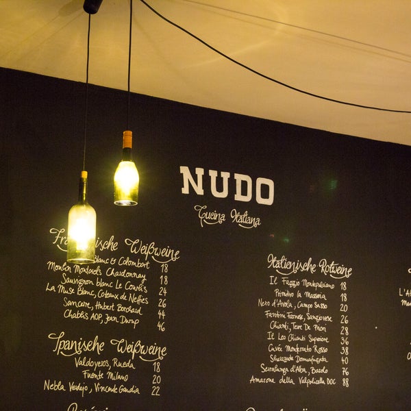 รูปภาพถ่ายที่ Nudo โดย Nudo เมื่อ 4/22/2016