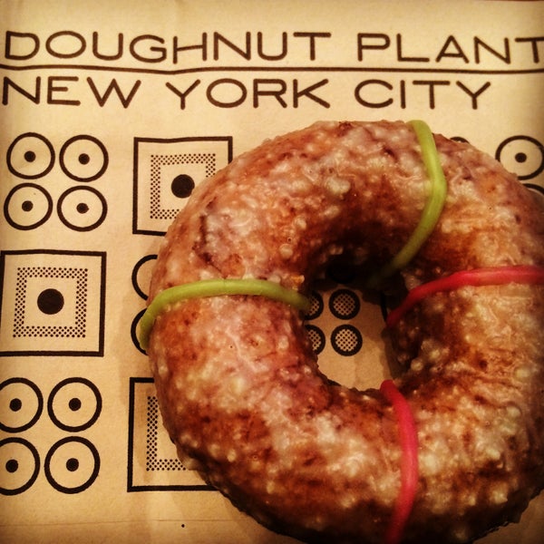 12/11/2014 tarihinde Dianna H.ziyaretçi tarafından Doughnut Plant'de çekilen fotoğraf