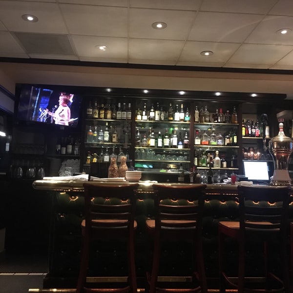 Hagerty's Sports Bar Seattle Central Business District 4 tips