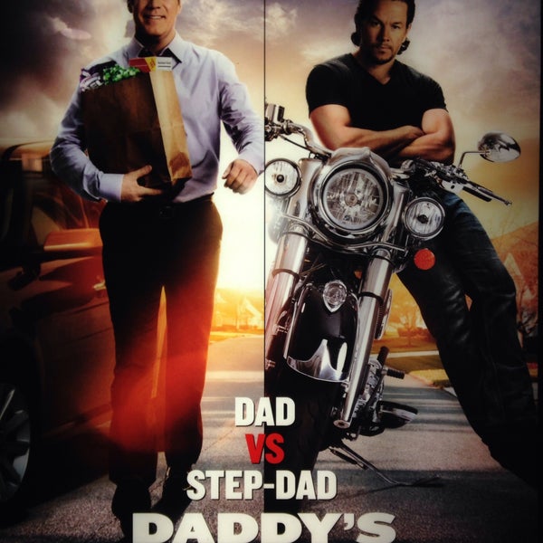 Foto di Regal Solomon Pond Marlborough, MA