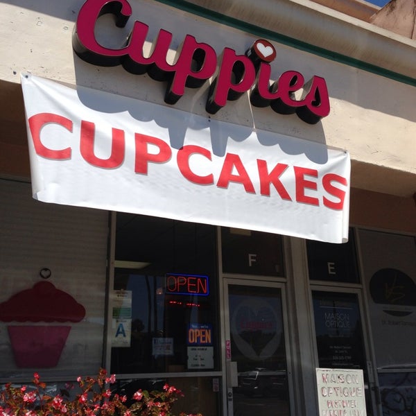 Photo taken at Cuppies by Sheila V. on 7/13/2013