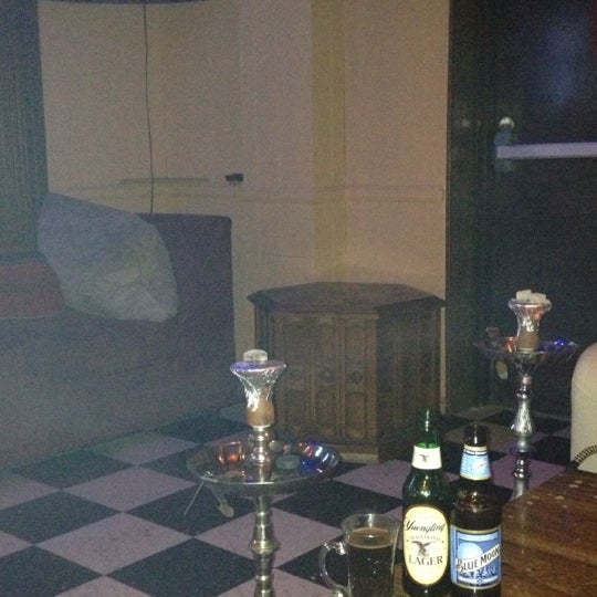 รูปภาพถ่ายที่ Petra Hookah Bar and Lounge โดย Kelly R. เมื่อ 11/21/2012