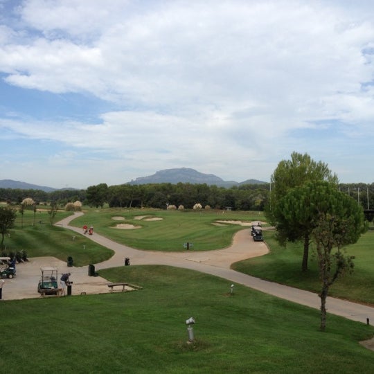 Foto tirada no(a) Real Club de Golf El Prat por Ricard C. em 10/8/2012