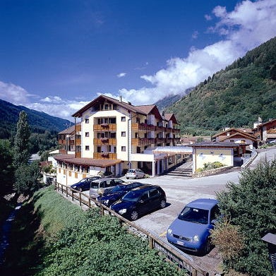10/18/2012 tarihinde Consorzio Vita Novaziyaretçi tarafından Hotel Val Di Sole'de çekilen fotoğraf