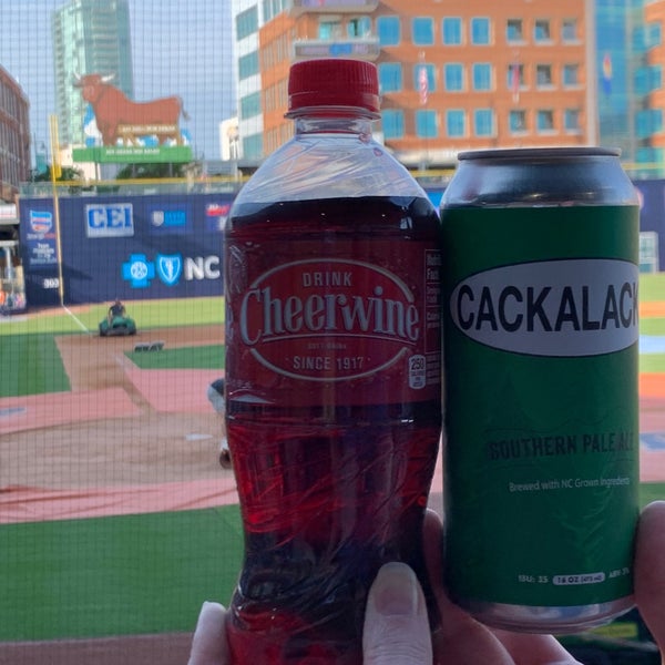 Foto tomada en Durham Bulls Athletic Park  por Christopher G. el 4/29/2022