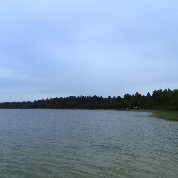 Белое озеро на машине. Озеро белое Нижний Новгород. Озеро белое Нижневартовск. Белое озеро Хабаровск 27. Белое озеро Ярославль