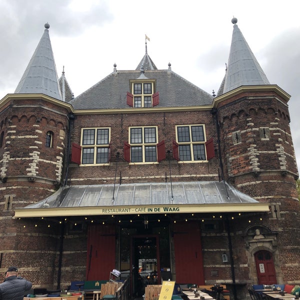 รูปภาพถ่ายที่ Restaurant-Café In de Waag โดย Itay P. เมื่อ 10/26/2019