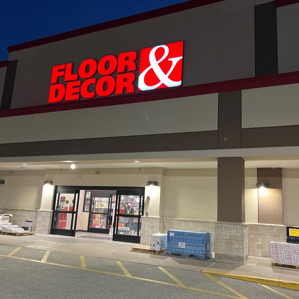 Floor & Decor - Devon, PA